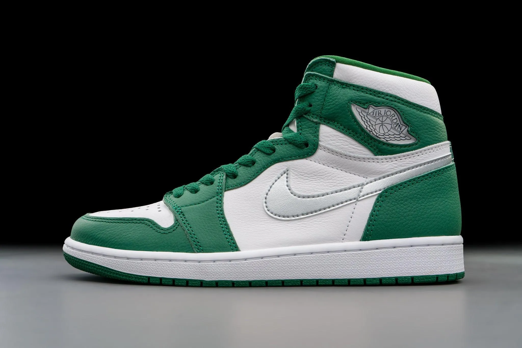 Air Jordan 1 Retro High OG Gorge Green