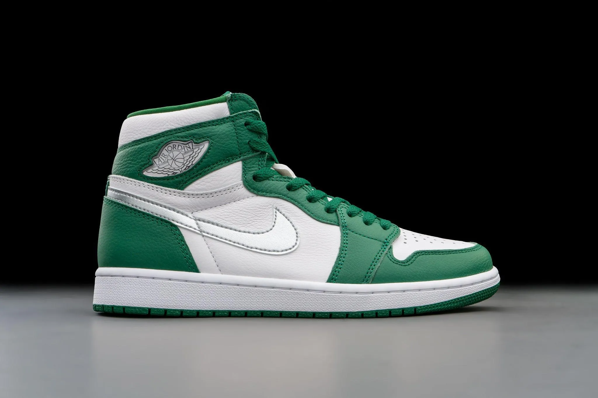 Air Jordan 1 Retro High OG Gorge Green