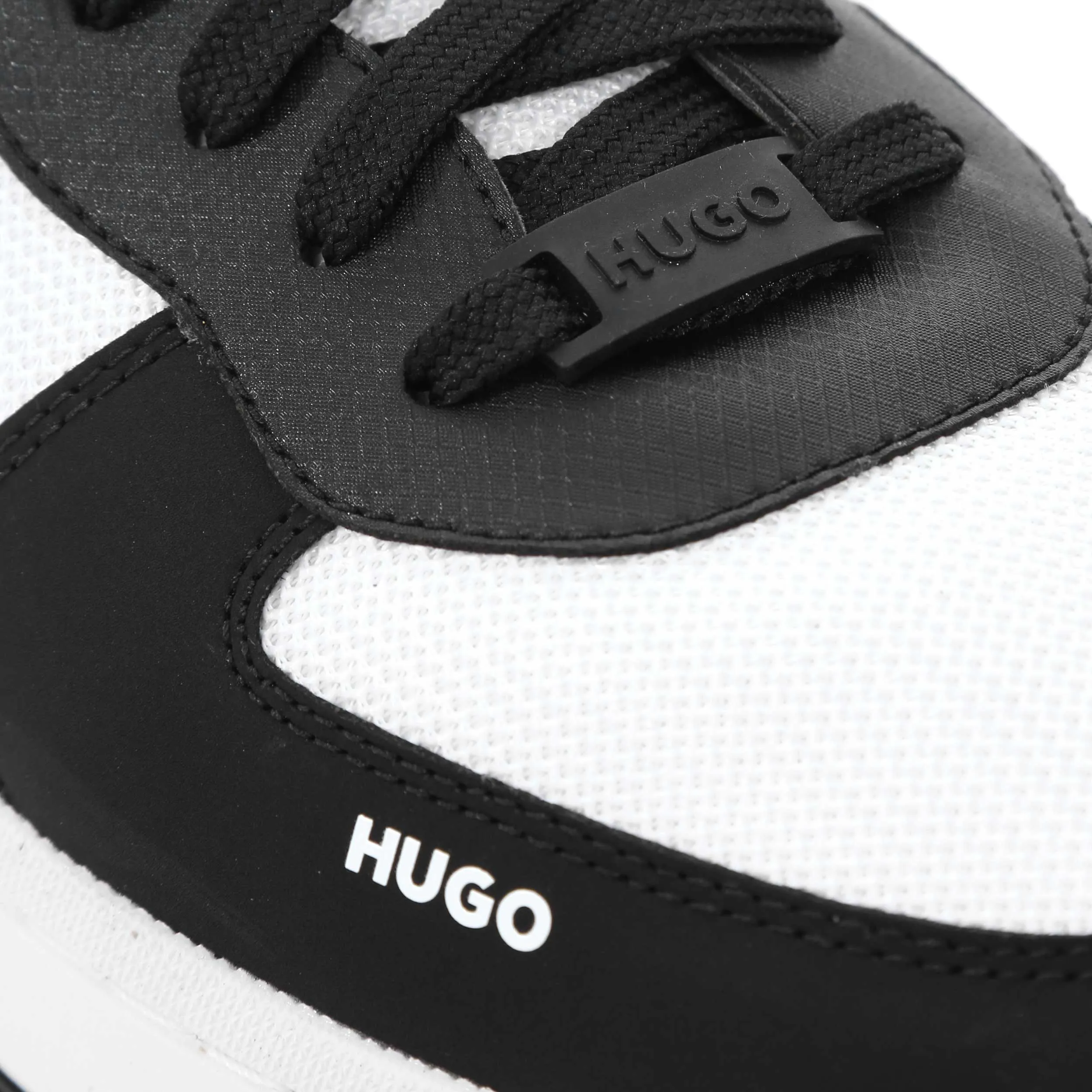 HUGO Killian Tenn pume Trainer in Black & White