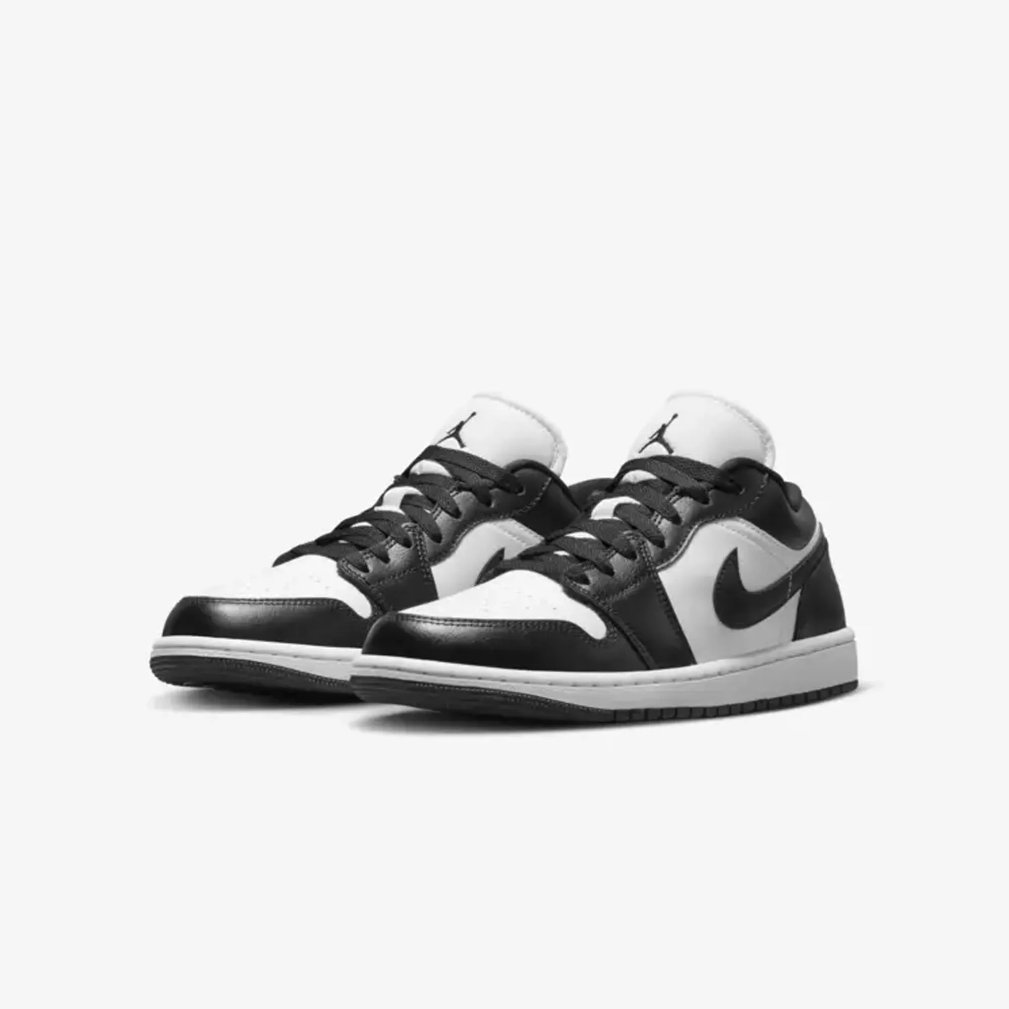 Jordan | WMN'S AIR JORDAN 1 LOW  { WHITE/BLACK