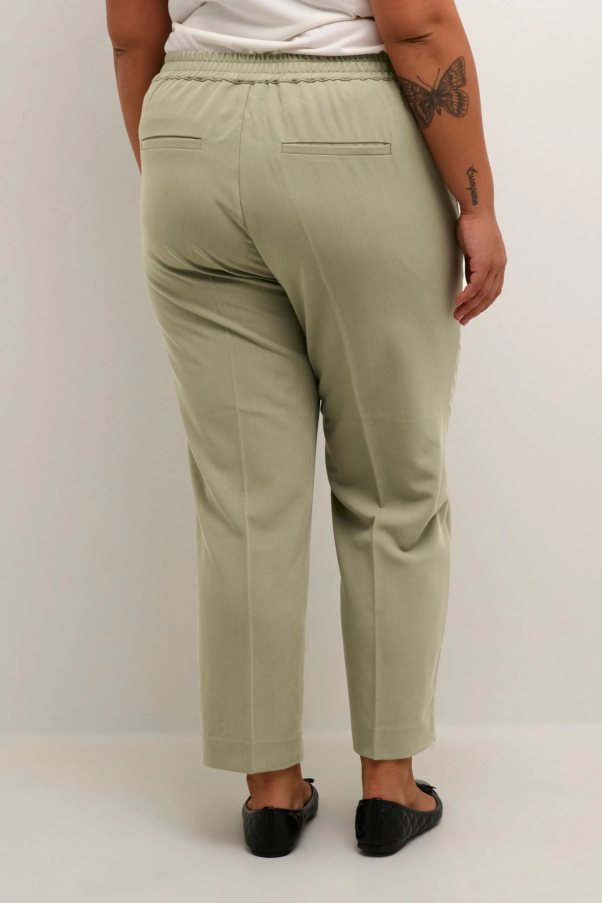 Kaffe Curve Sakira Crop Trousers in Vetiver