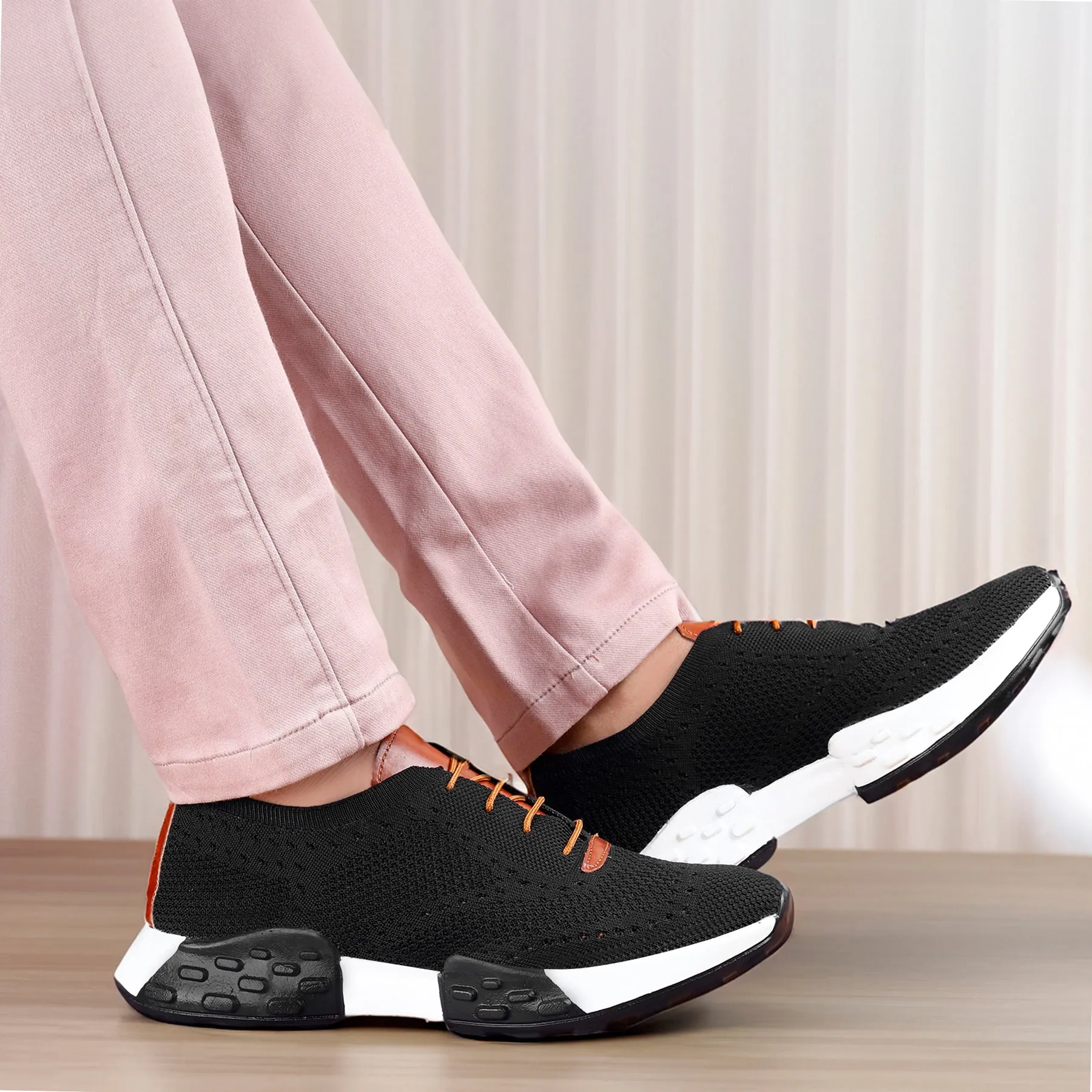 Men's Stylish Breathable Knitted Casual Sports Lace-Up Shoes