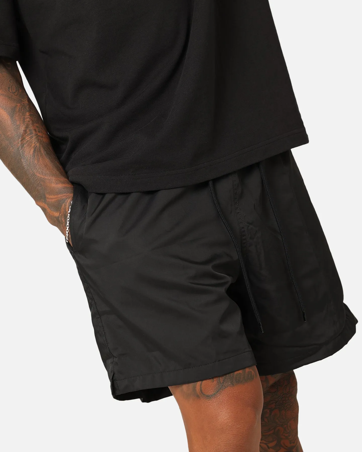 Nike Club Flow Shorts Black/White