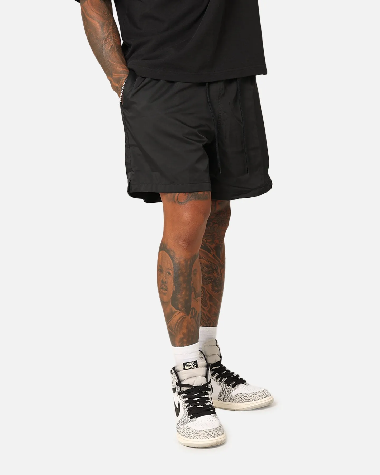 Nike Club Flow Shorts Black/White