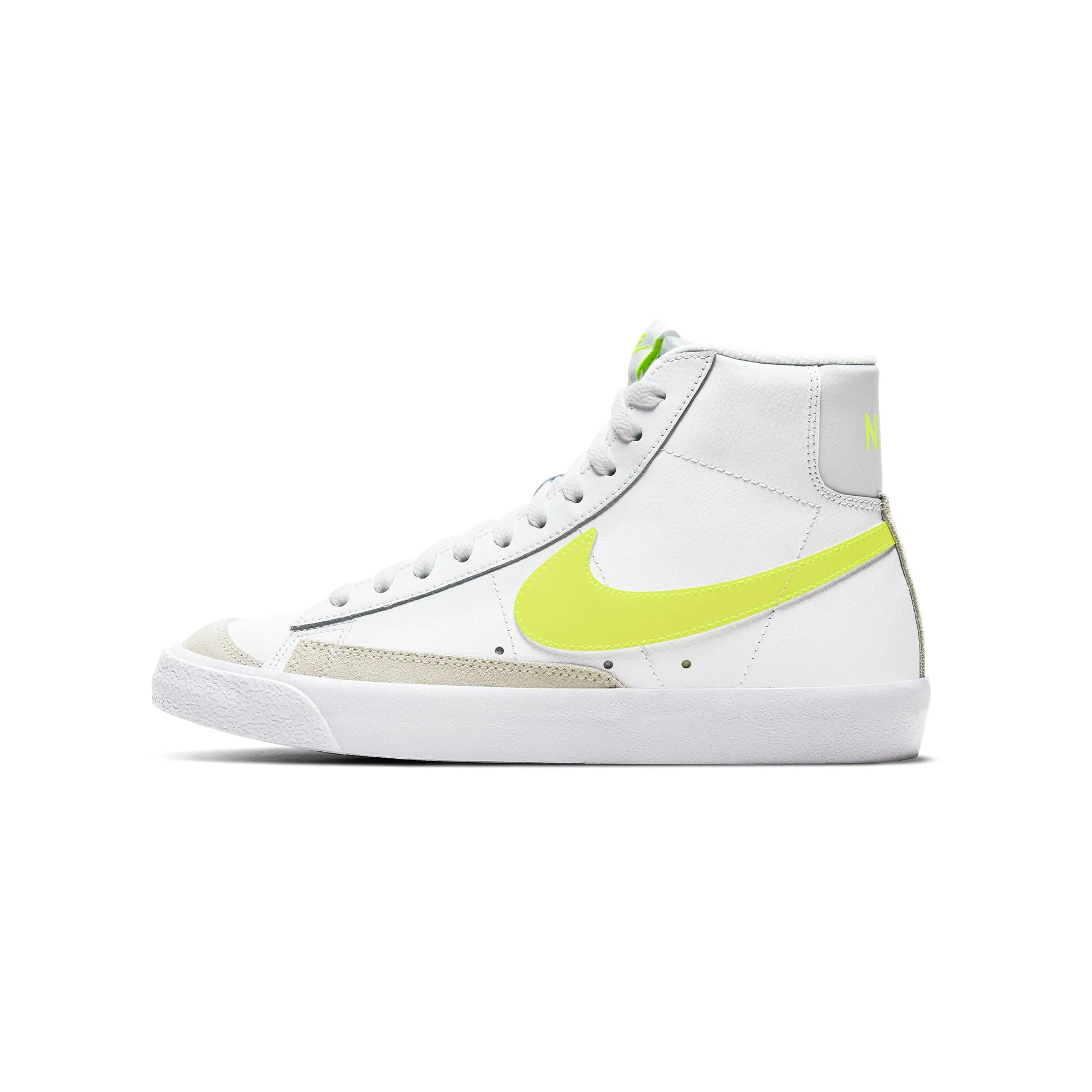 NIKE WOMEN BLAZER MID 77 SHOE