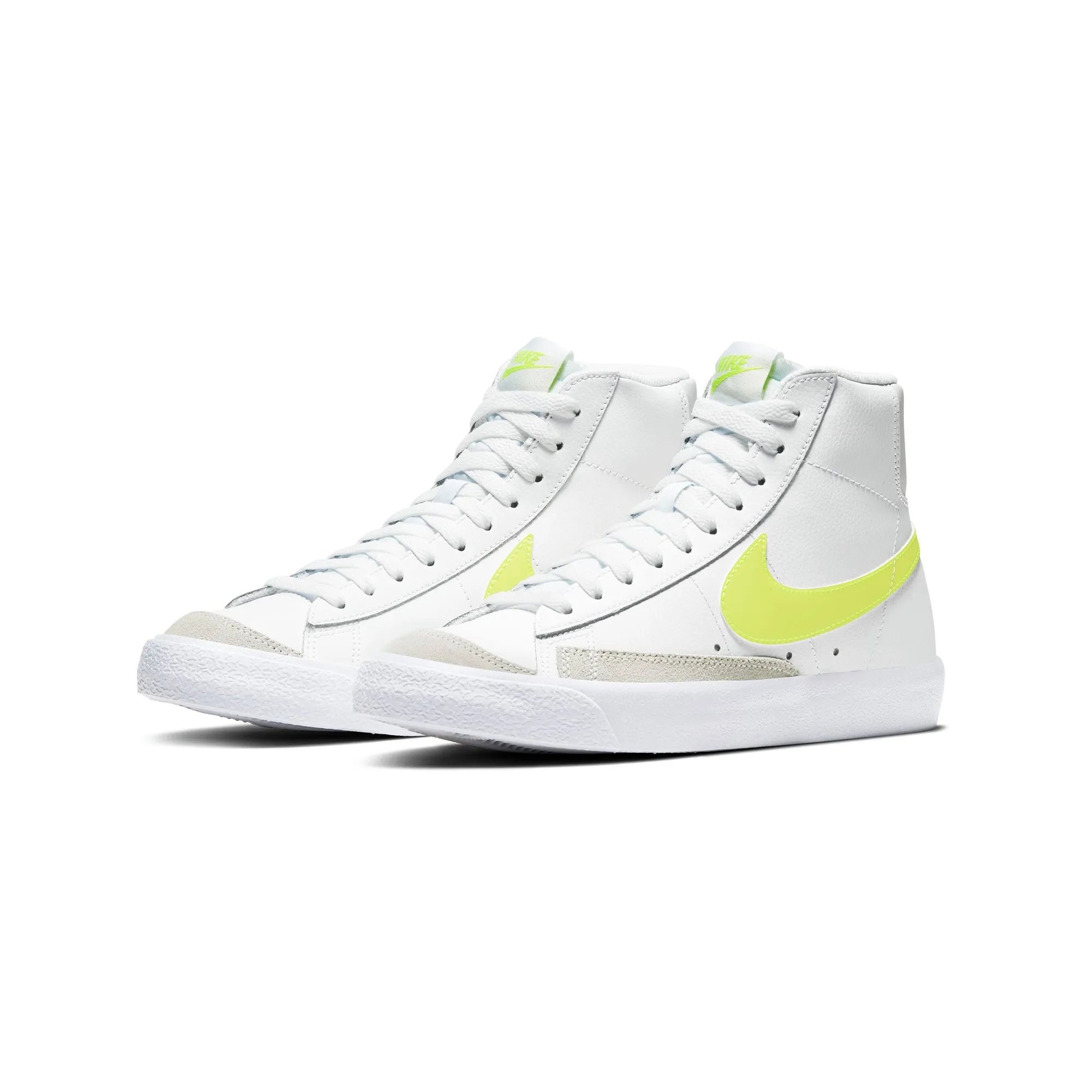 NIKE WOMEN BLAZER MID 77 SHOE