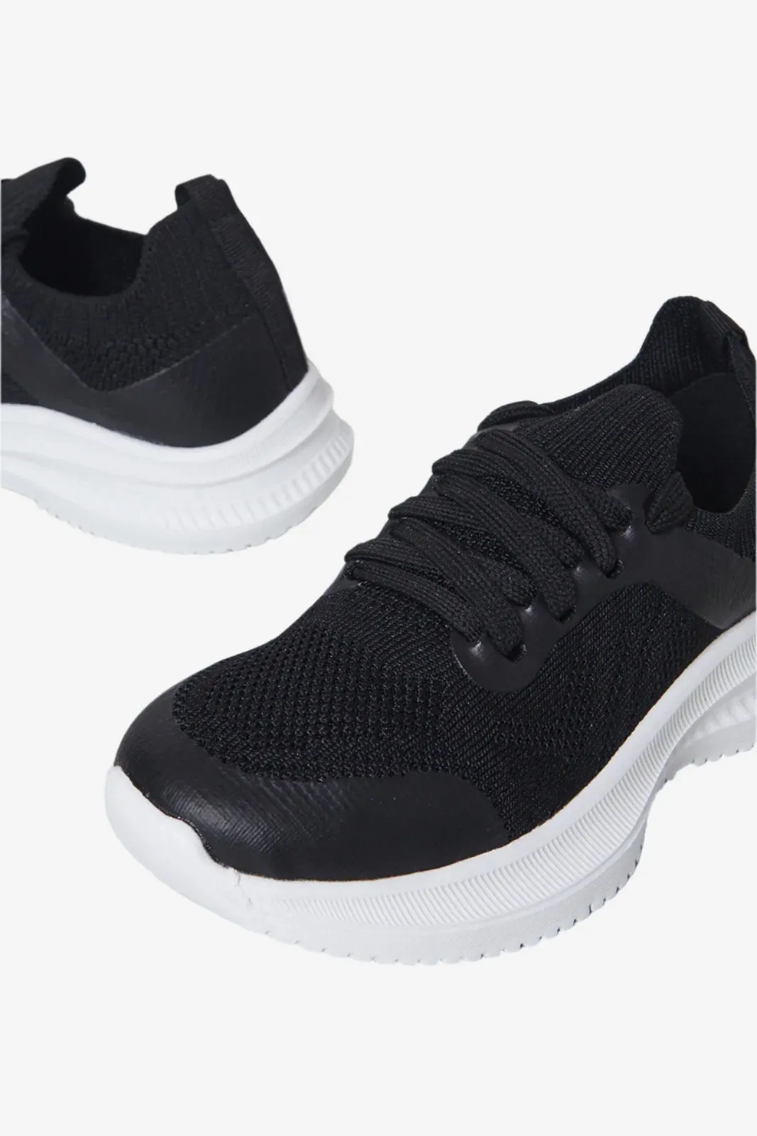 Senior Girls Black Lace-Up Trainer