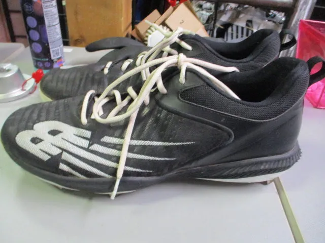 Used New Balance Metal Baseball Cleats Size 15 (missing 1 insole)