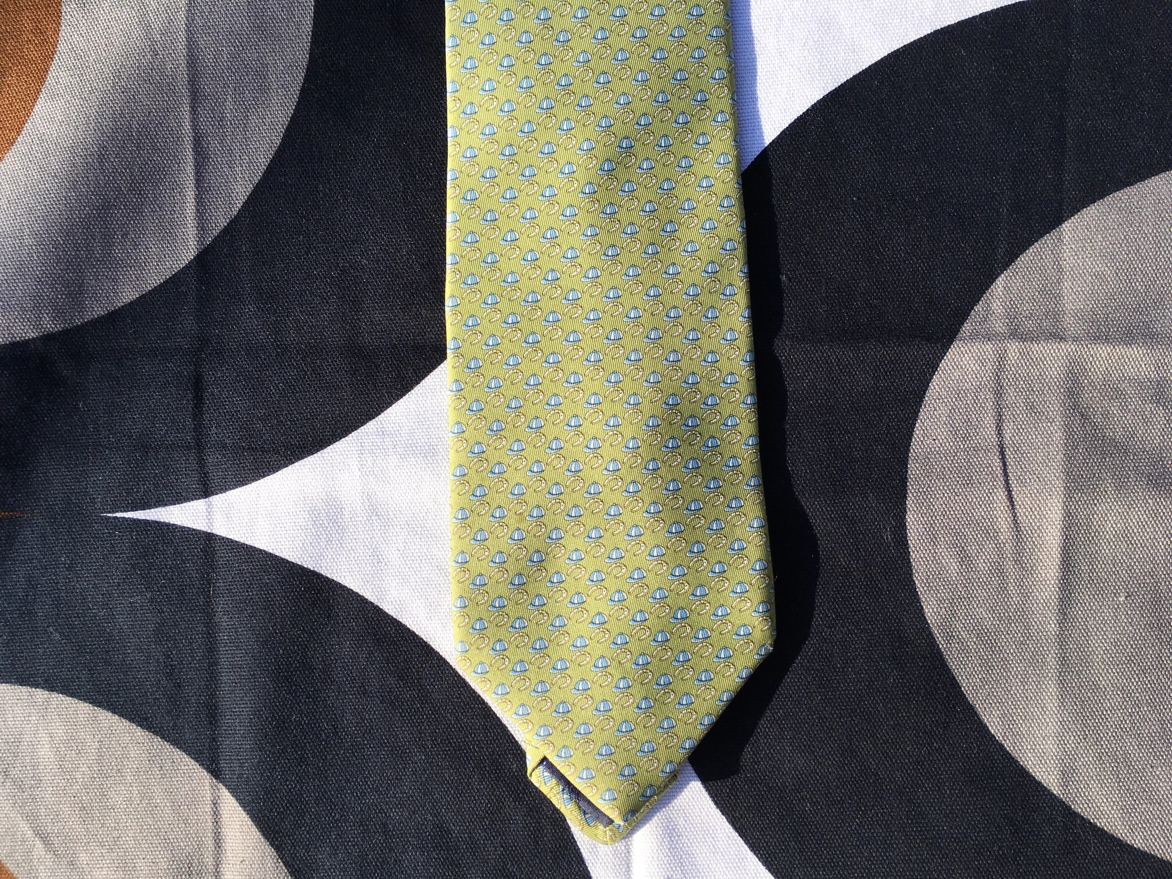 Vintage Salvatore Ferragamo tie