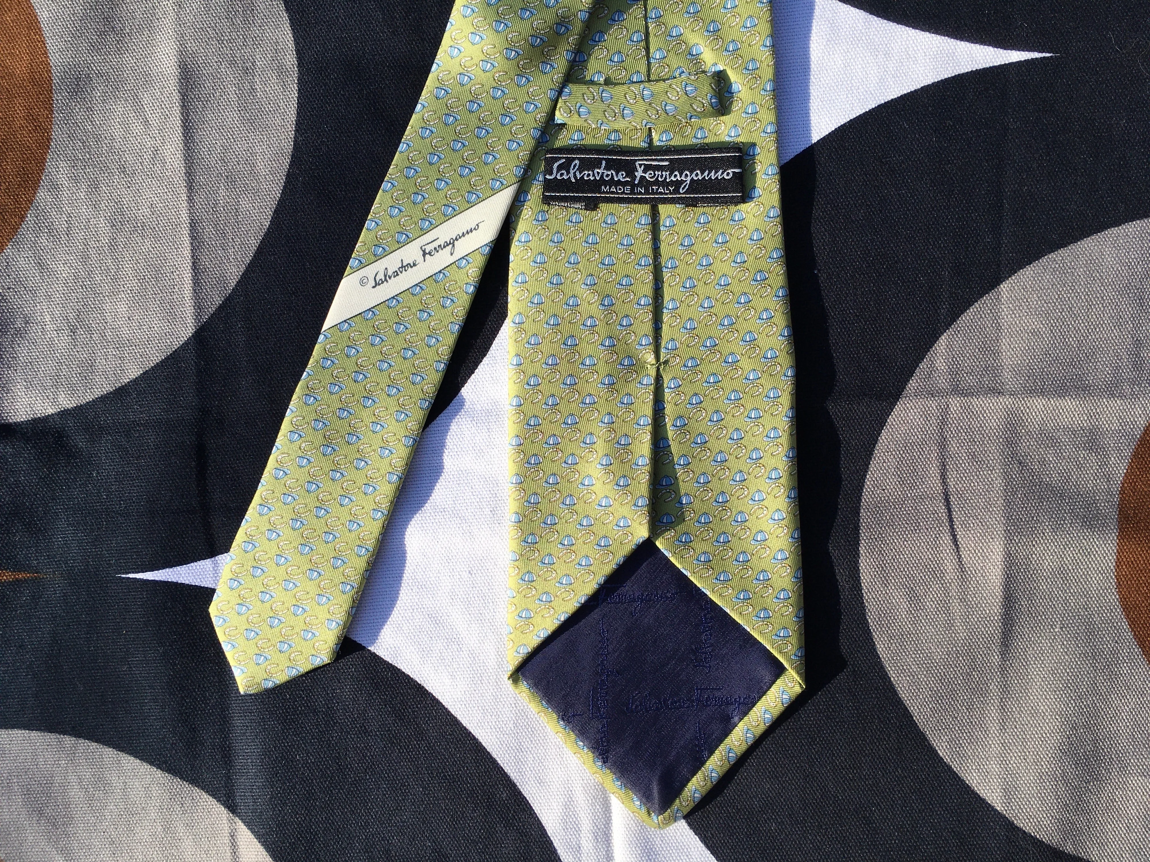 Vintage Salvatore Ferragamo tie