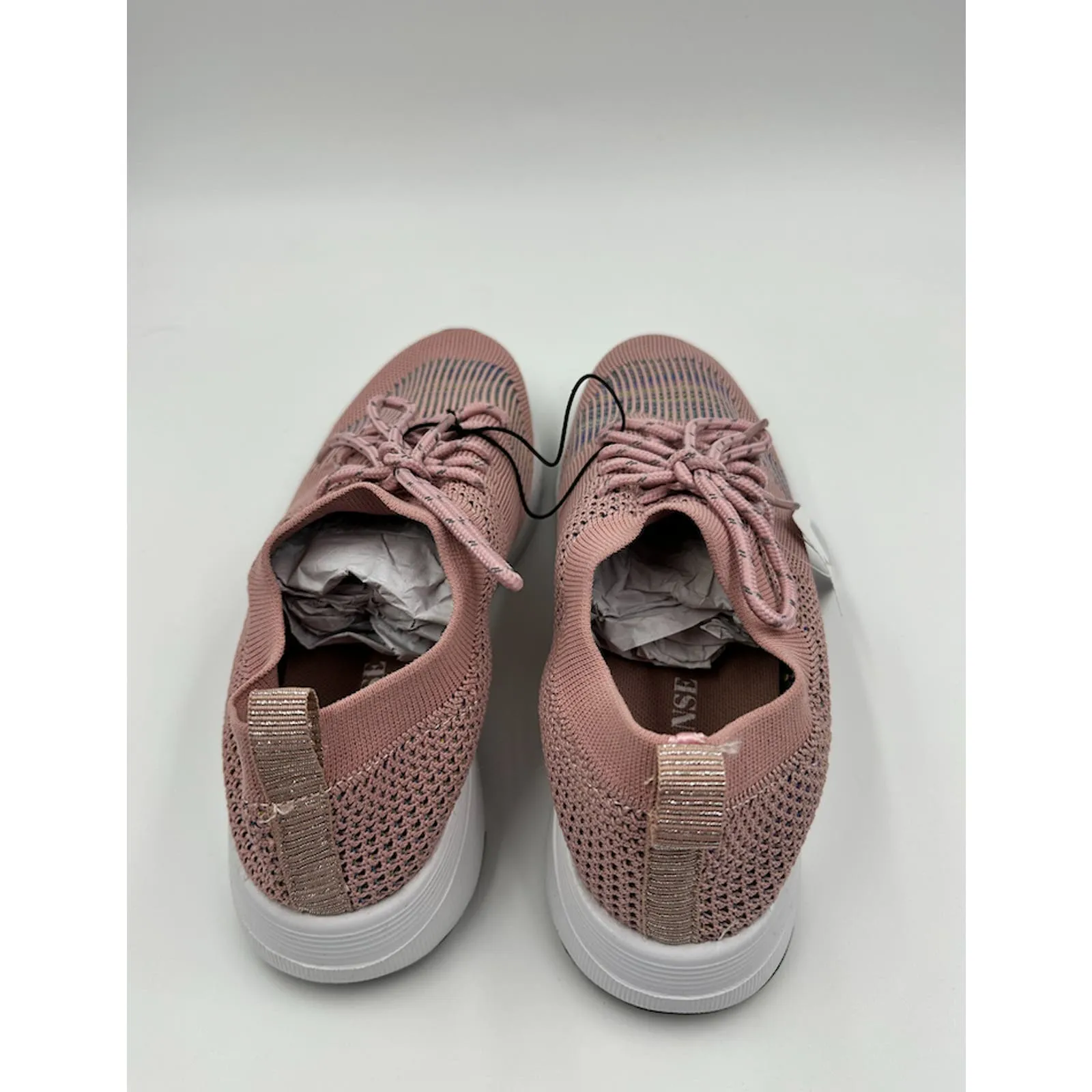 Women's Size 7, Pink Sneakers